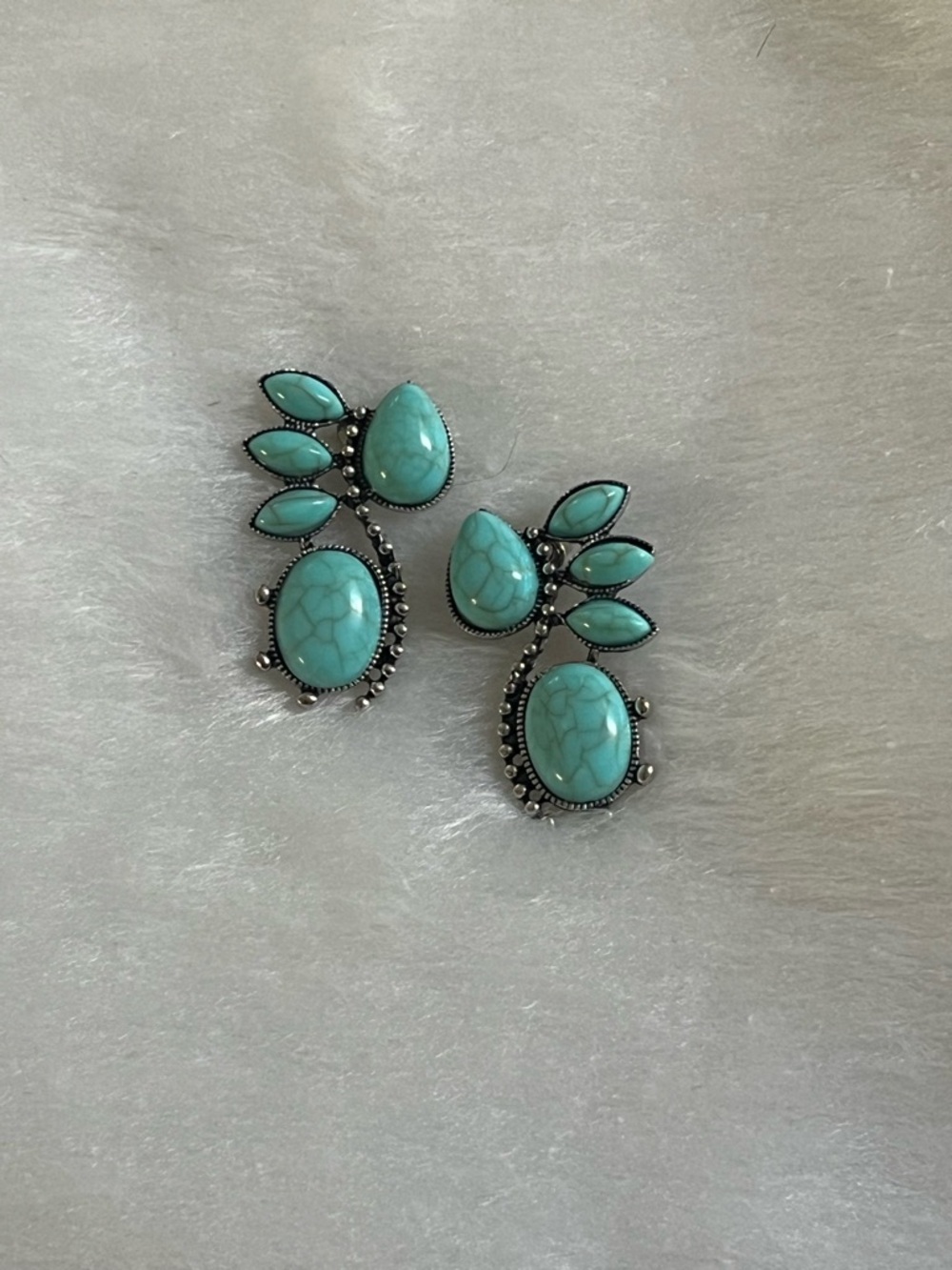 Turquoise Stone Cluster Drop Earrings